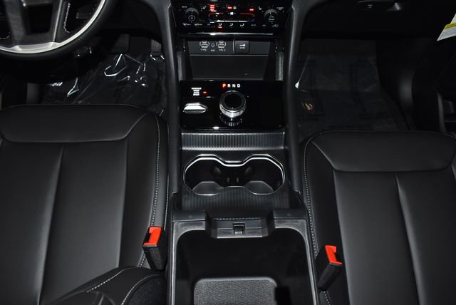 New 2025 Jeep Grand Cherokee L Limited w/ Trailer Tow Package image 19