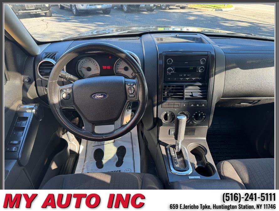 Used 2010 Ford Explorer Sport Trac XLT image 12