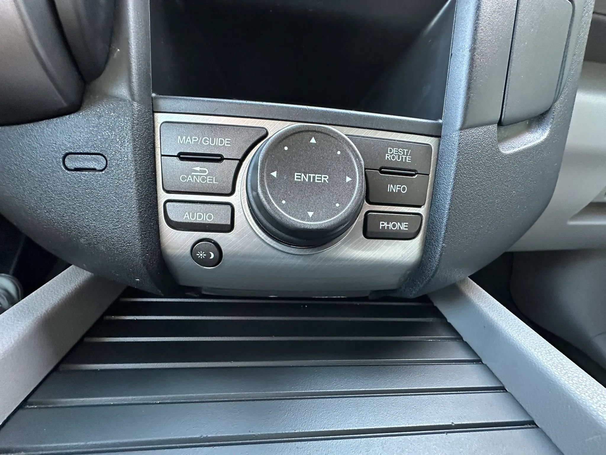 Used 2015 Honda Pilot Touring image 37