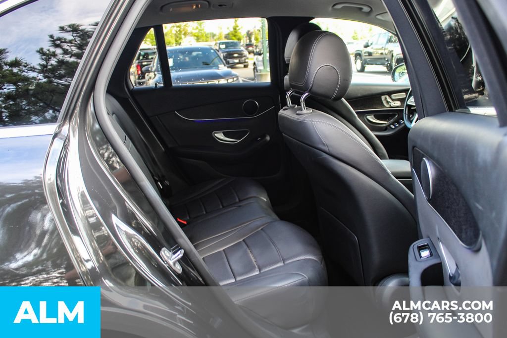 Used 2021 Mercedes-Benz GLC 300 4MATIC w/ Premium Package image 18