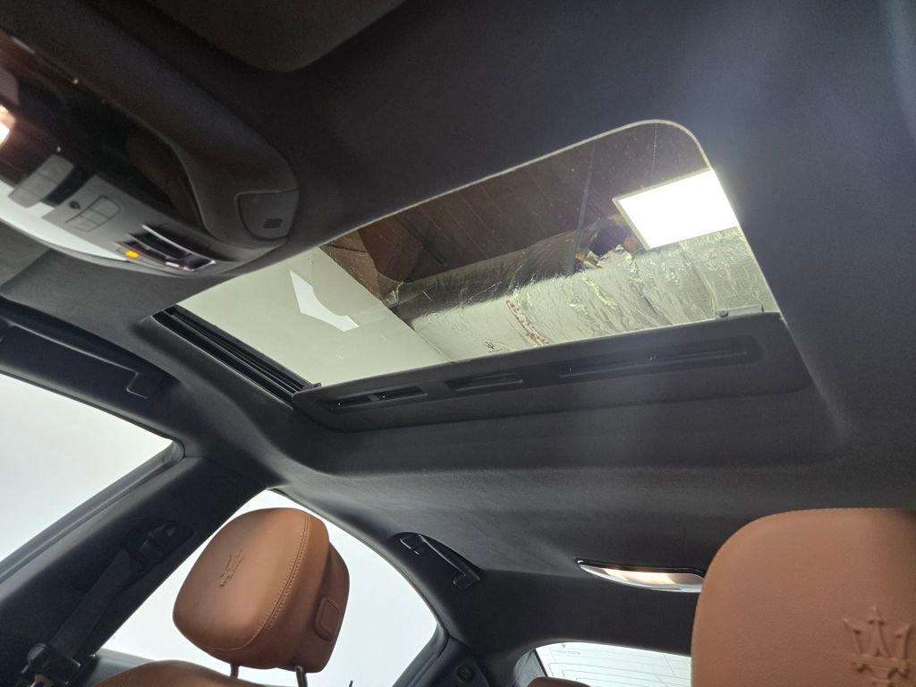 Used 2019 Maserati Ghibli S Q4 image 9