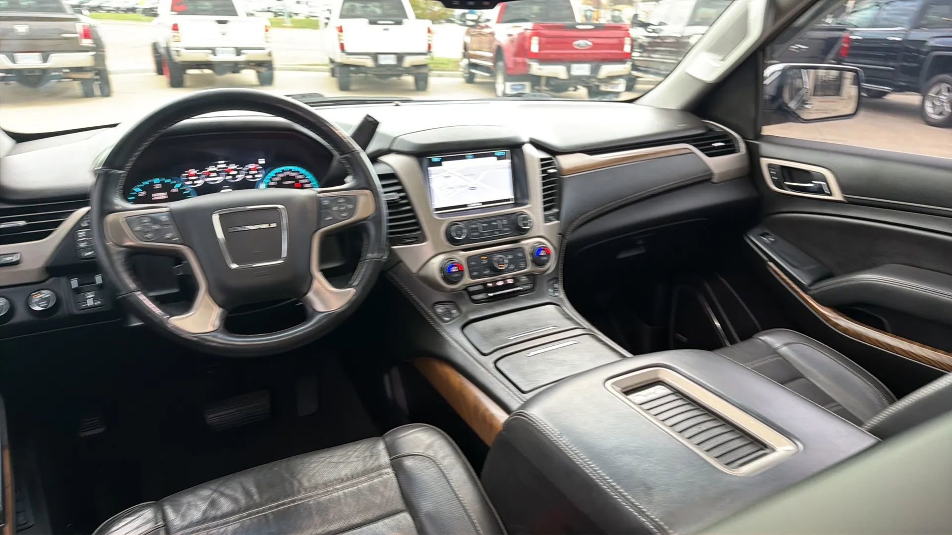 Used 2019 GMC Yukon Denali w/ Denali Ultimate Package image 48