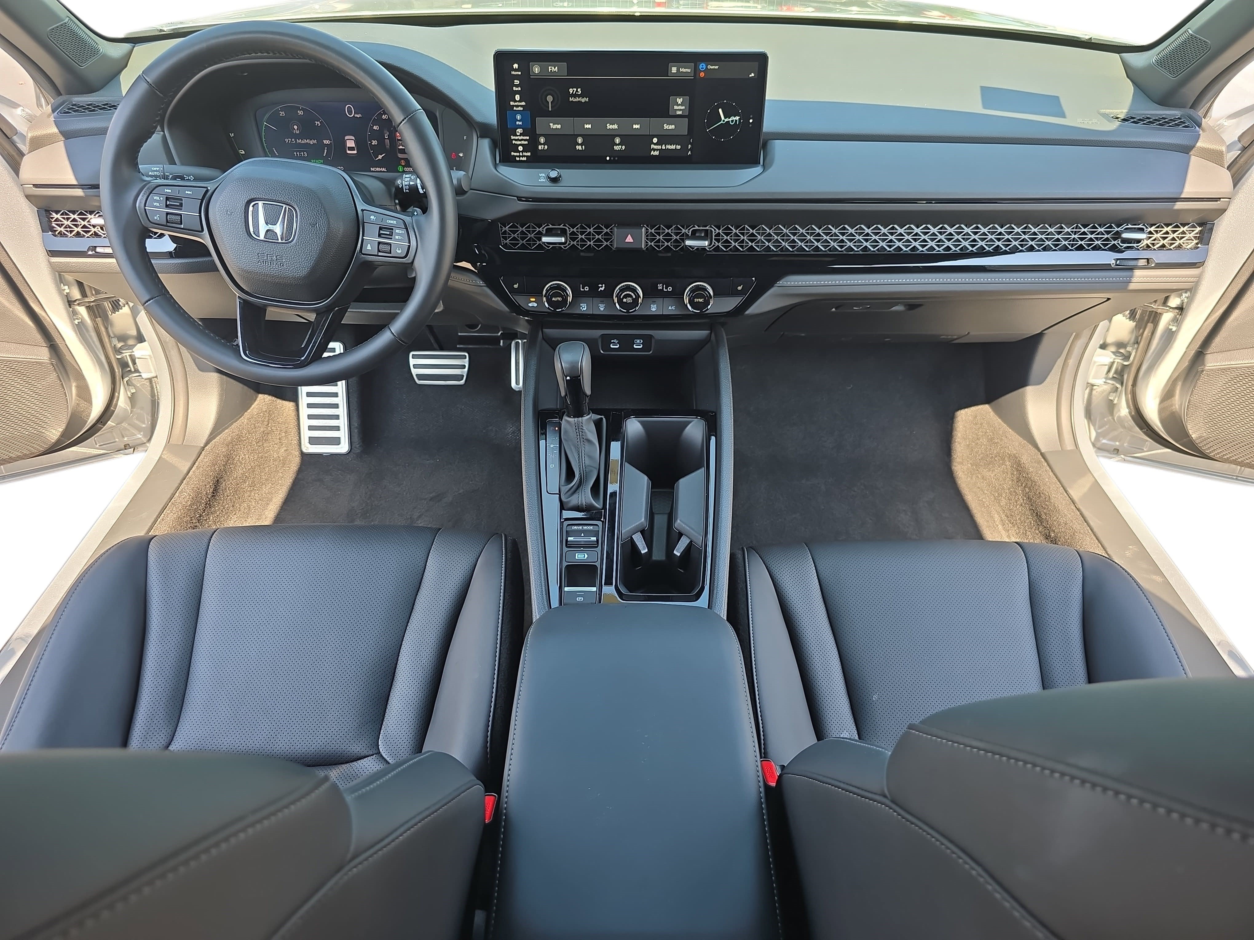 Used 2024 Honda Accord Sport image 9