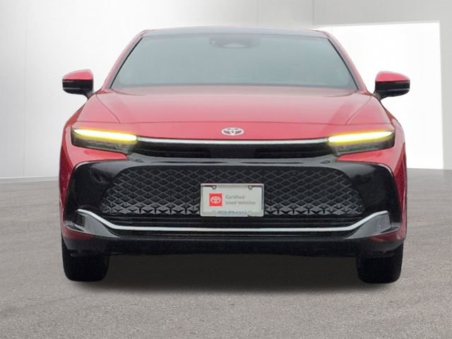 Certified 2023 Toyota Crown Limited image 2