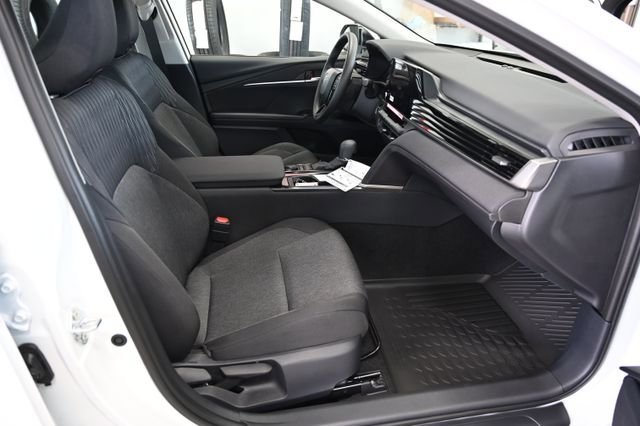 New 2026 Toyota Camry LE AWD/4WD image 11