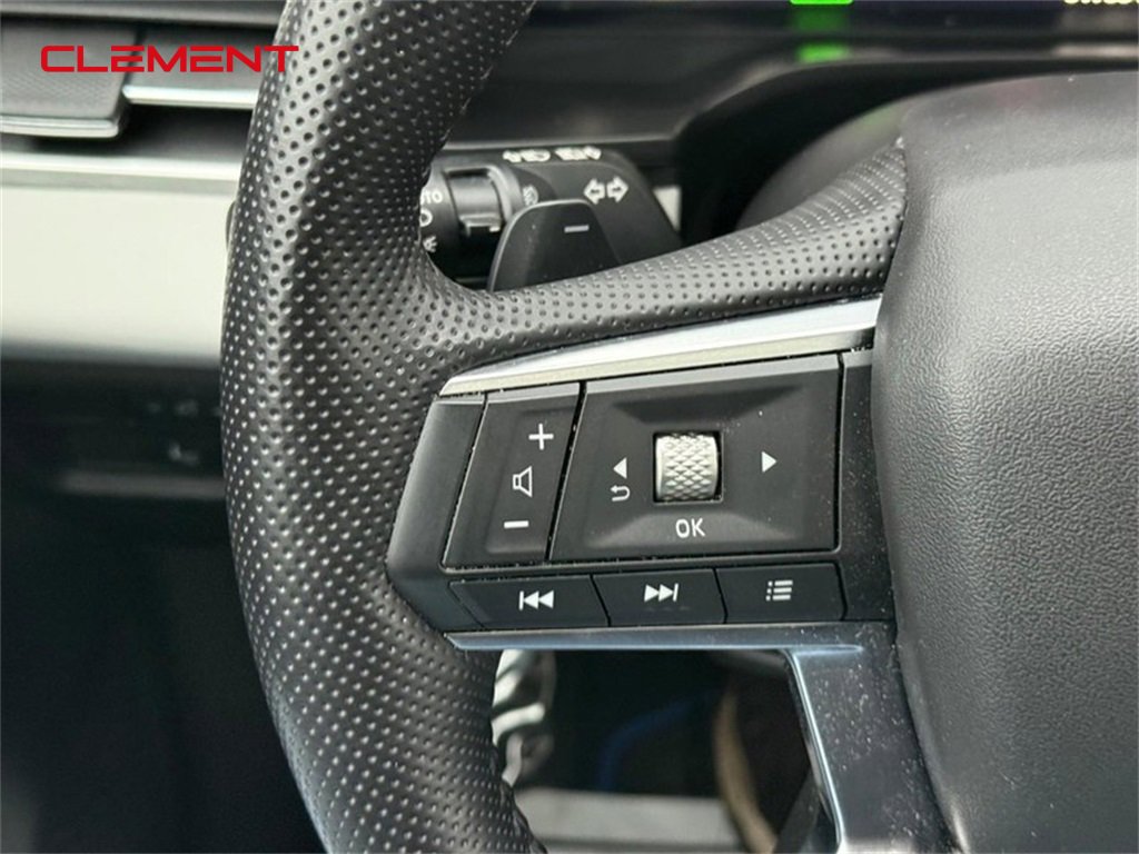 Used 2024 Mitsubishi Outlander SEL image 24