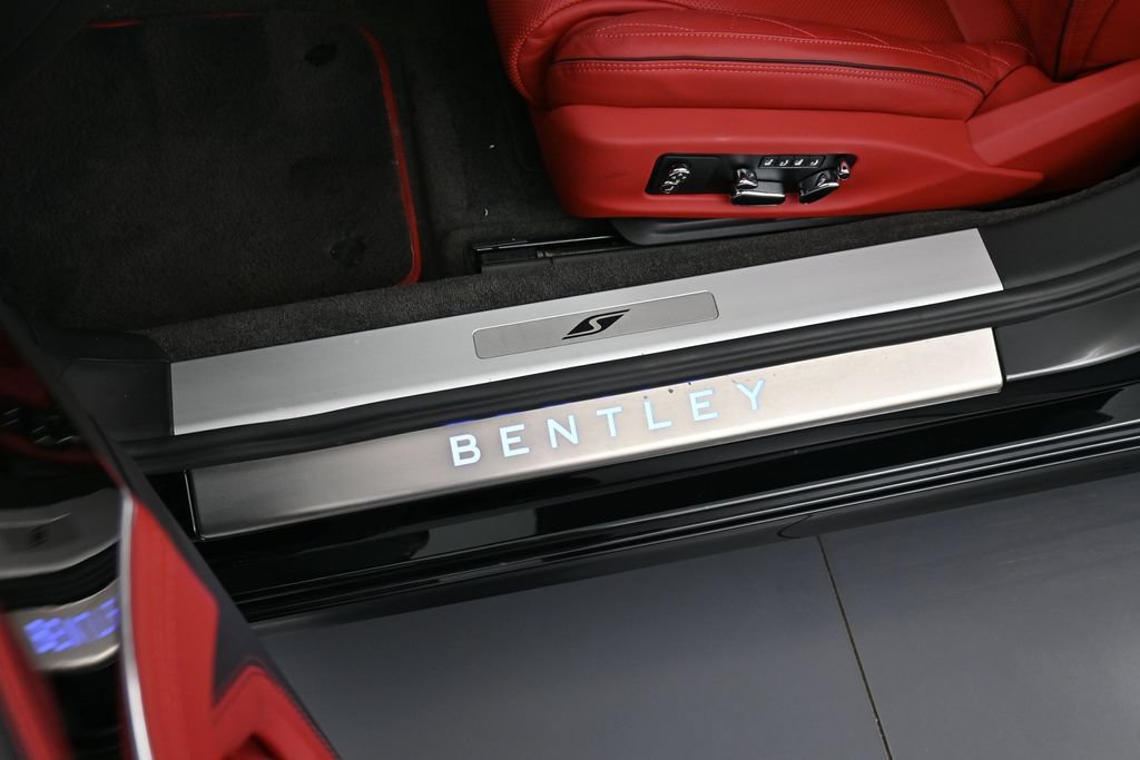 Certified 2023 Bentley Continental GT V8 AWD/4WD image 16