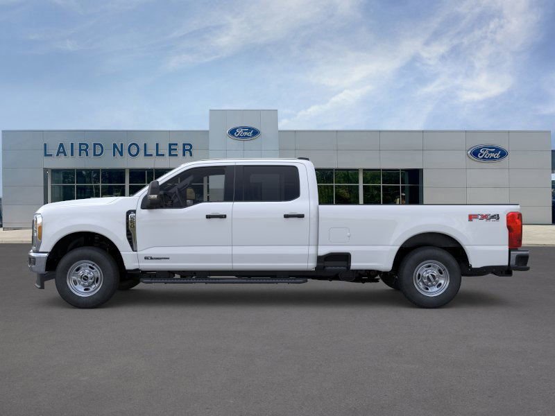 New 2026 Ford F250 4x4 Crew Cab Super Duty image 3