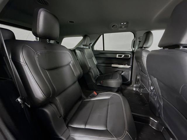 Used 2022 Ford Explorer XLT w/ Equipment Group 202A image 27