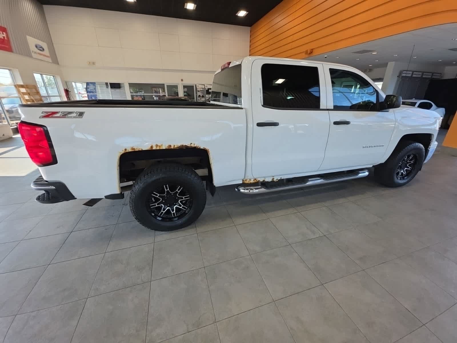 Used 2014 Chevrolet Silverado 1500 LT AWD/4WD image 7