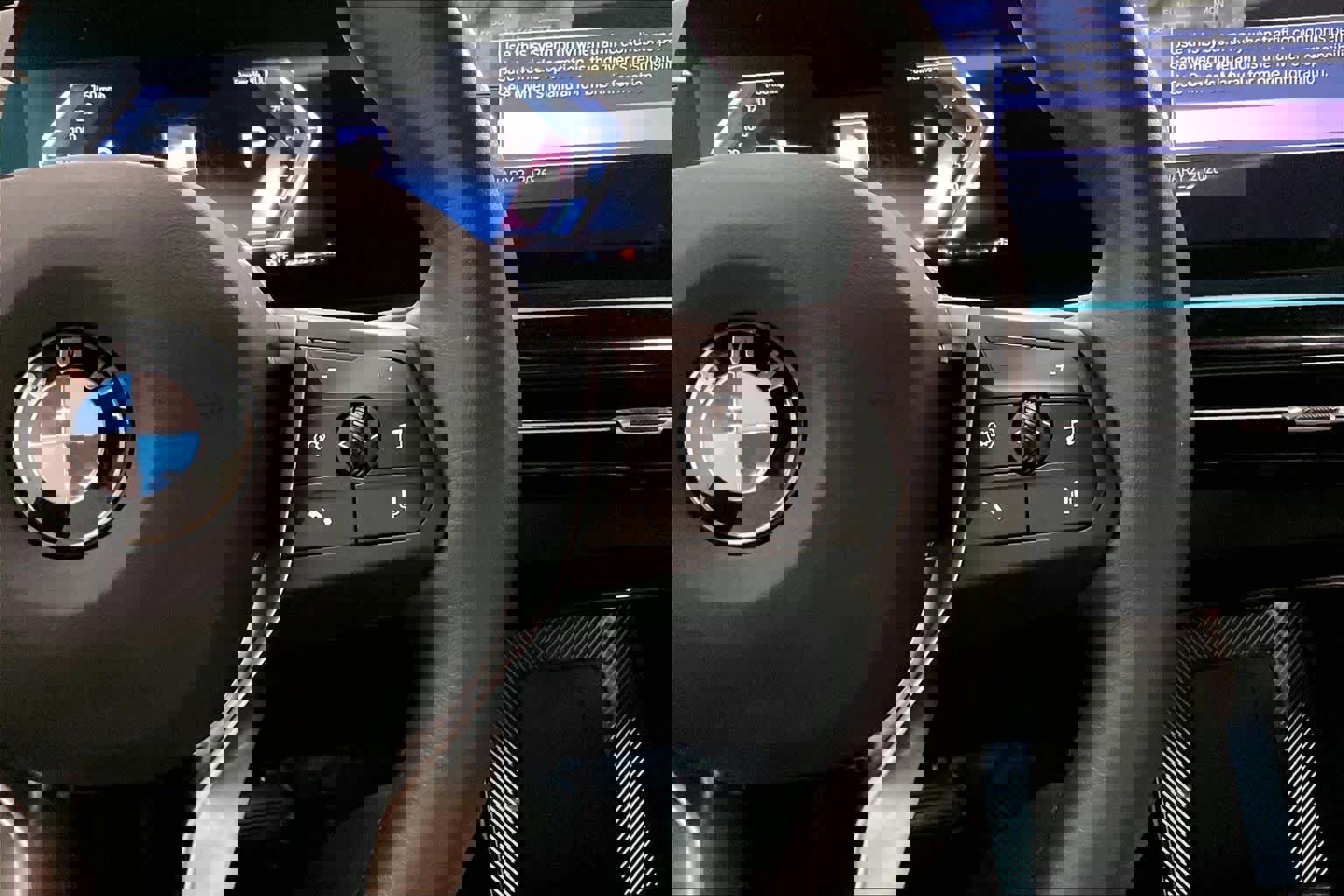 Used 2025 BMW X2 xDrive28i w/ Technology Package image 21