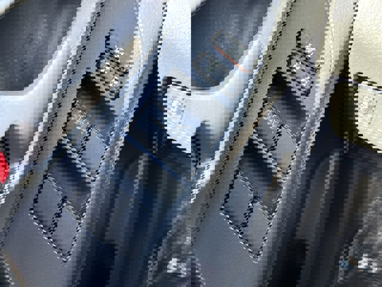 Used 2011 Toyota Matrix S image 21