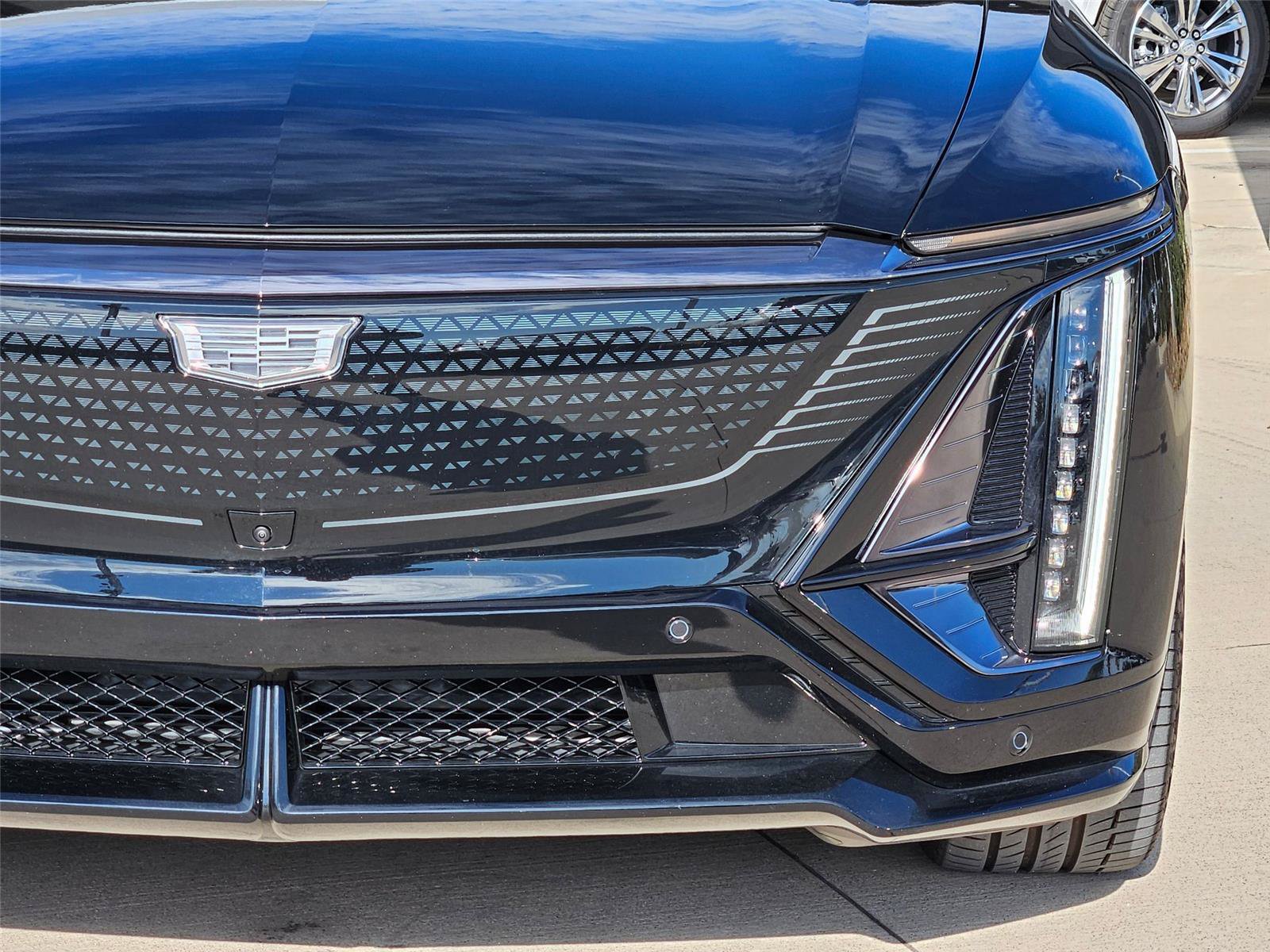 New 2026 Cadillac Lyriq V w/ LPO, Floor Liner Package AWD/4WD image 6