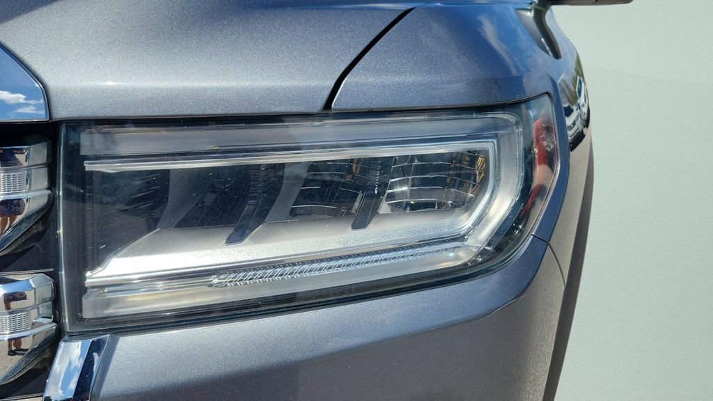 Used 2021 GMC Acadia SLT w/ Technology Package image 17