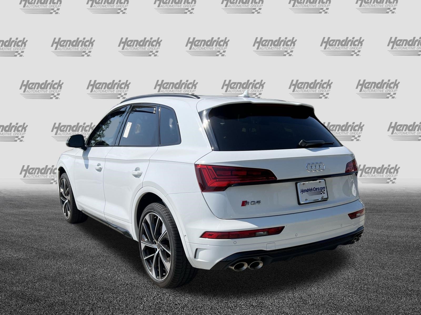 Used 2024 Audi SQ5 Prestige AWD/4WD image 8