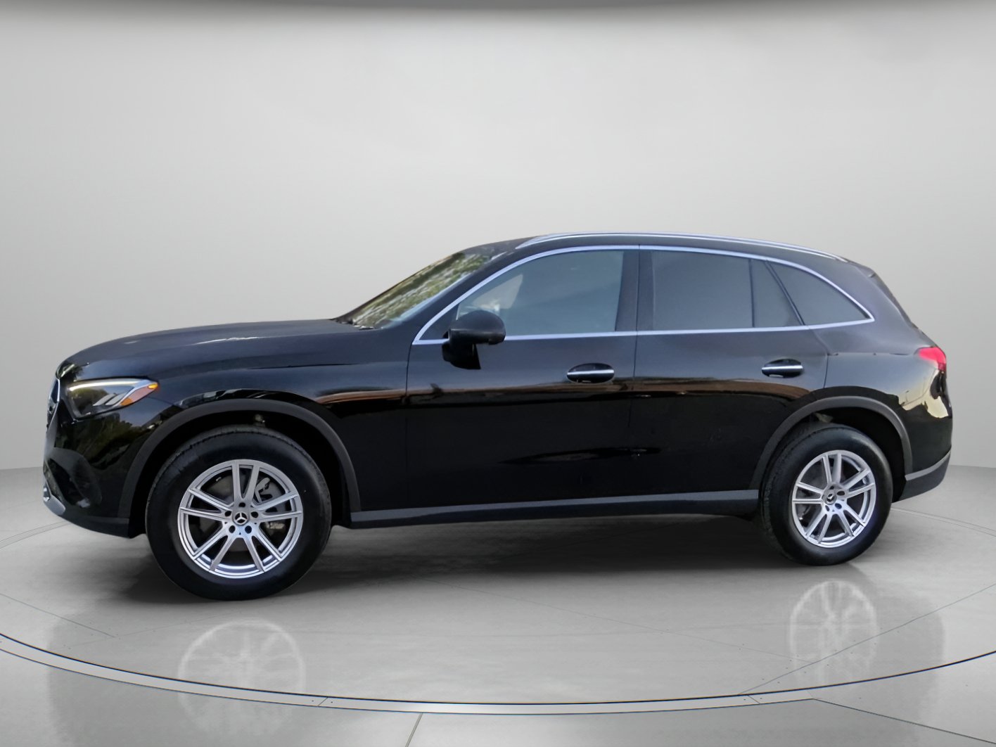 Used 2025 Mercedes-Benz GLC 300 image 15