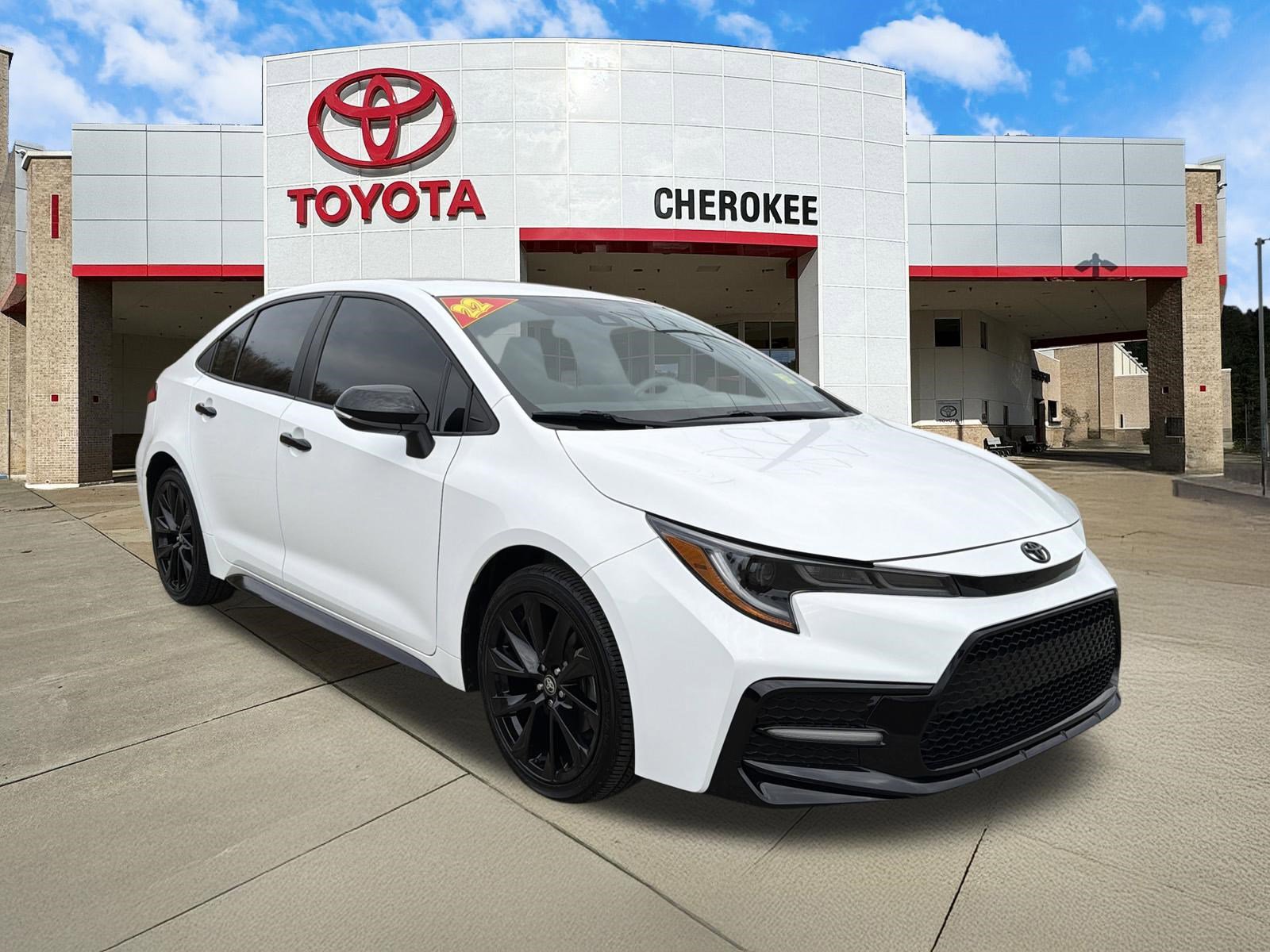 Used 2022 Toyota Corolla SE image 3
