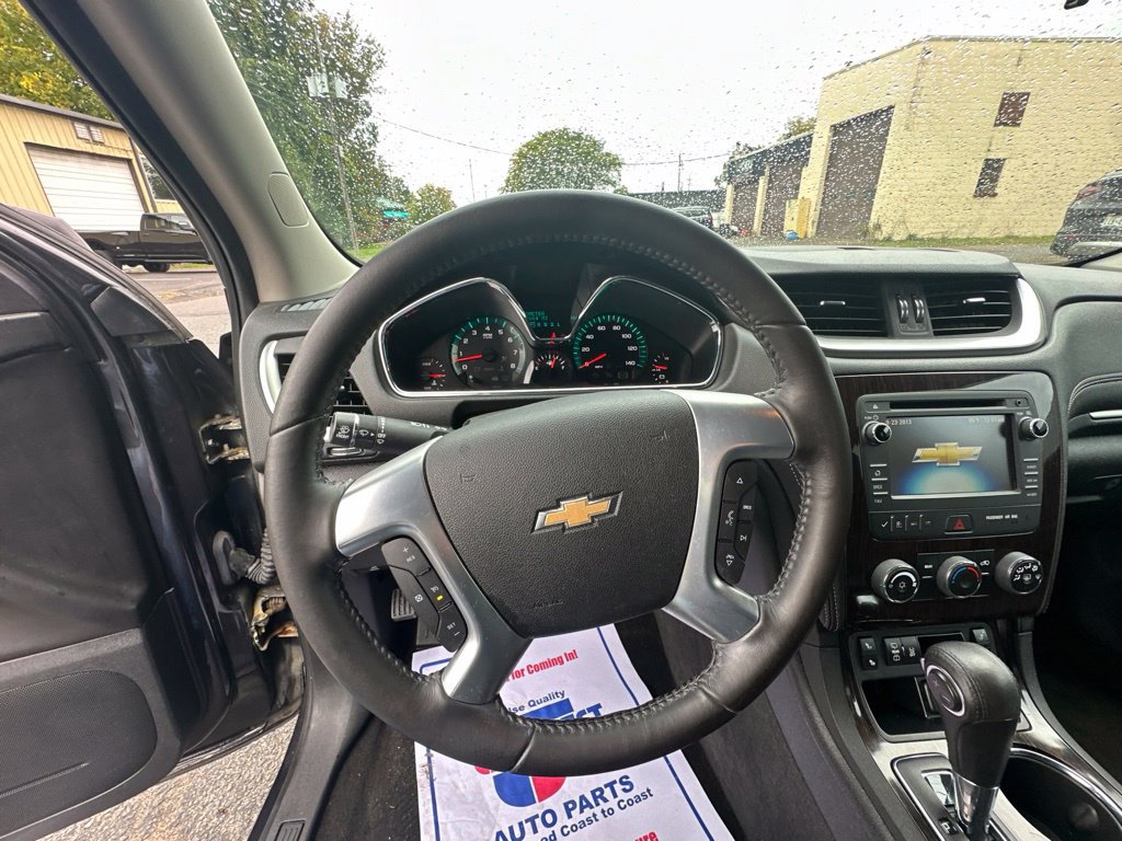 Used 2015 Chevrolet Traverse LT AWD/4WD image 20