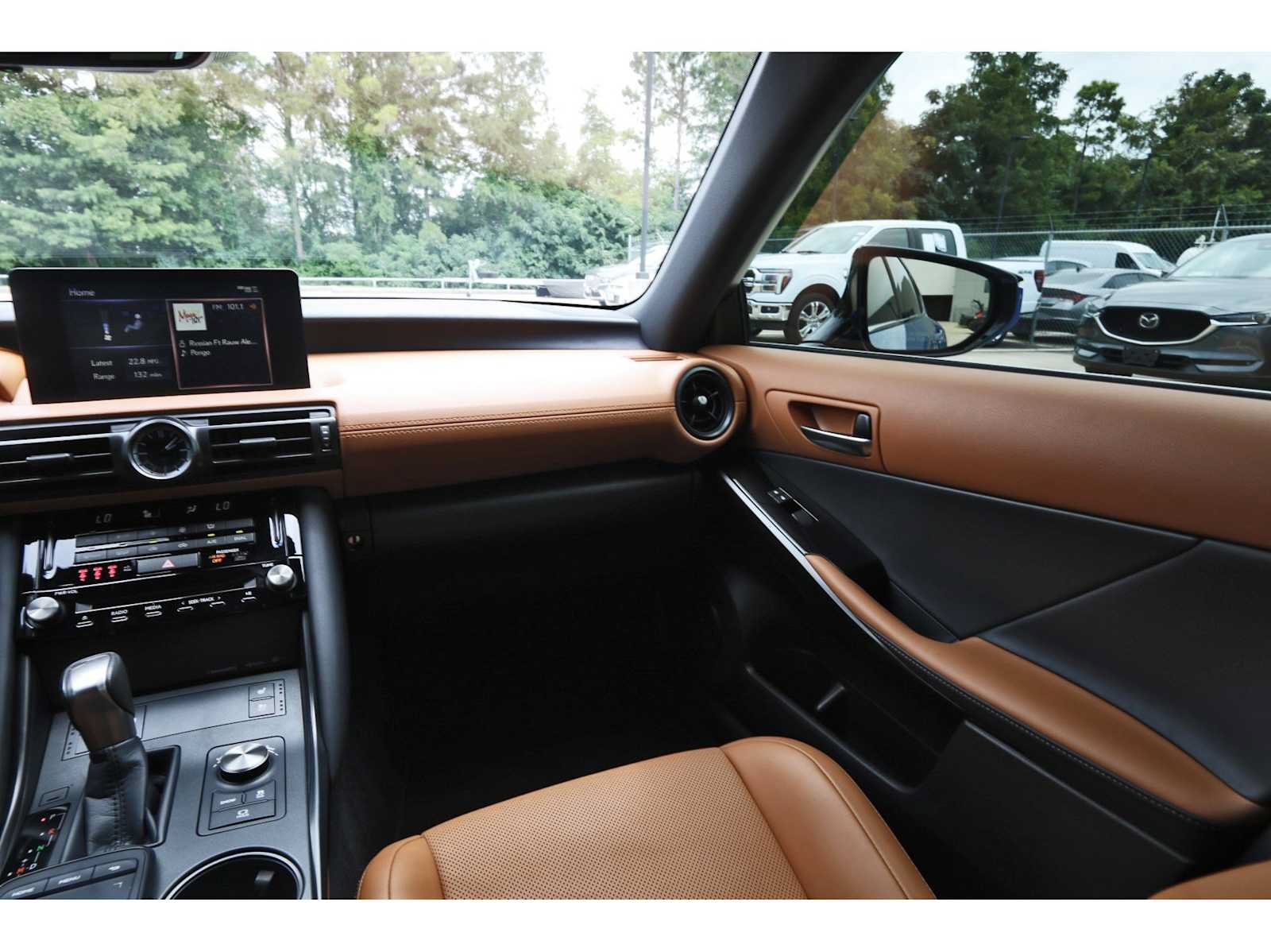 Used 2024 Lexus IS 300 w/ Comfort Package RWD image 8