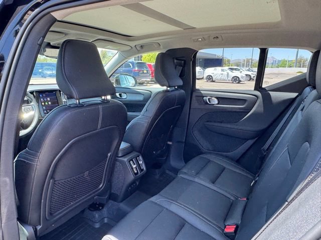 Certified 2025 Volvo XC40 B5 Core w/ Climate Package AWD/4WD image 20