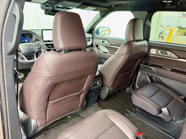 Certified 2025 Ford Explorer Platinum w/ LUX Leather Package image 14