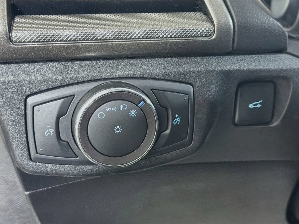 Used 2019 Ford Fusion SE AWD/4WD image 11