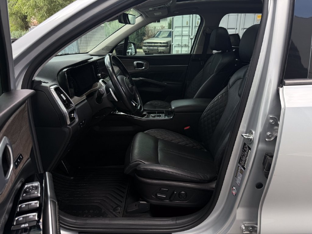 Used 2022 Kia Sorento SX Prestige AWD/4WD image 21
