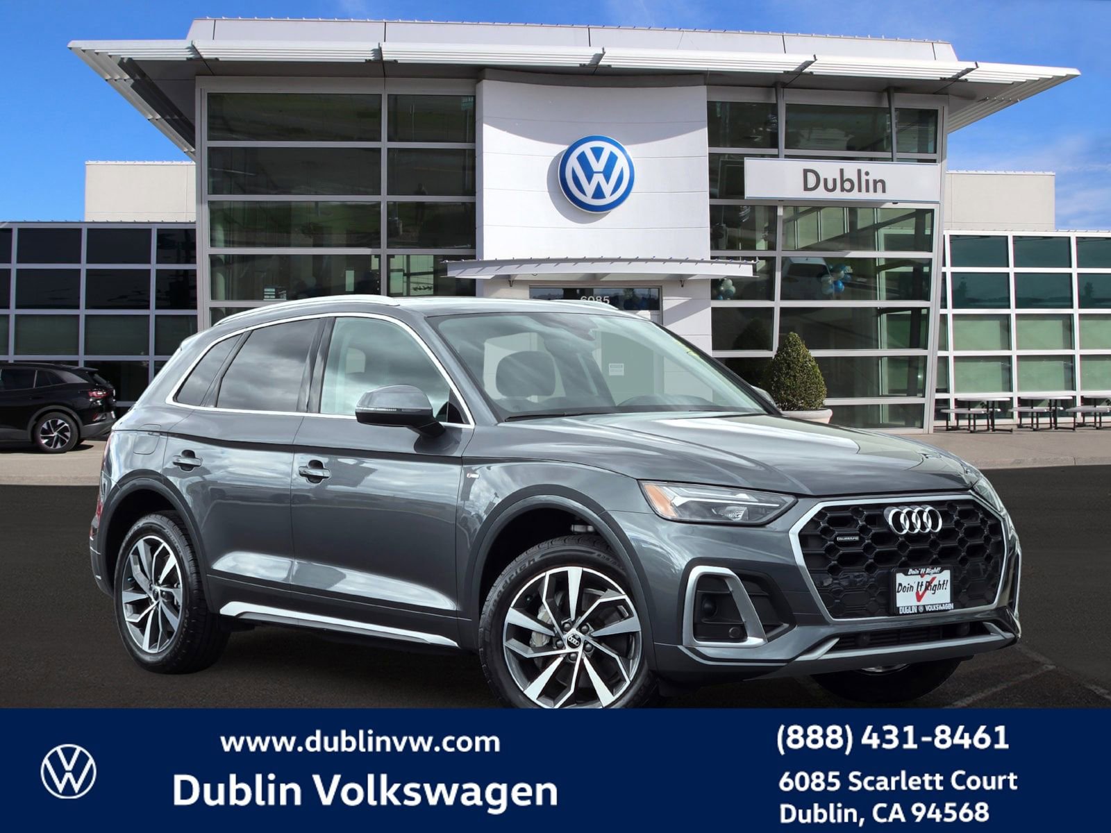 Used 2023 Audi Q5 2.0T Premium w/ Convenience Package AWD/4WD image 1