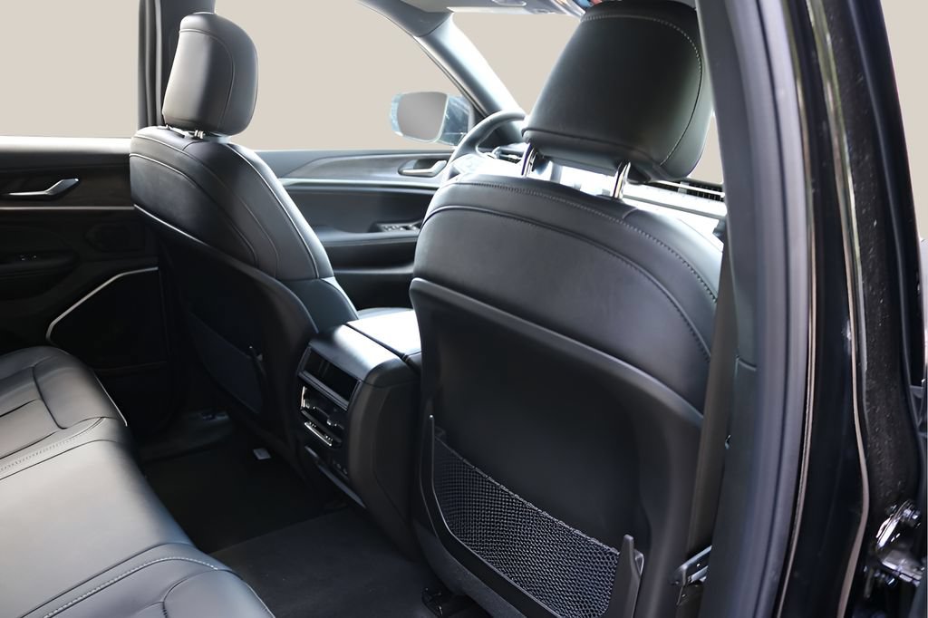 New 2027 Jeep Grand Cherokee Limited AWD/4WD image 19
