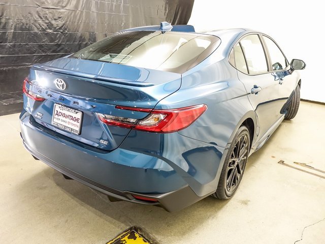 New 2026 Toyota Camry SE image 7