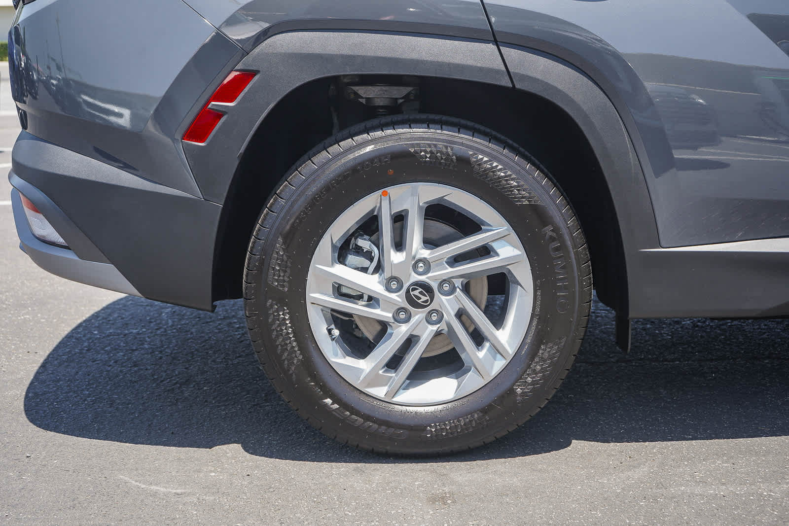 New 2026 Hyundai Tucson SE FWD image 8