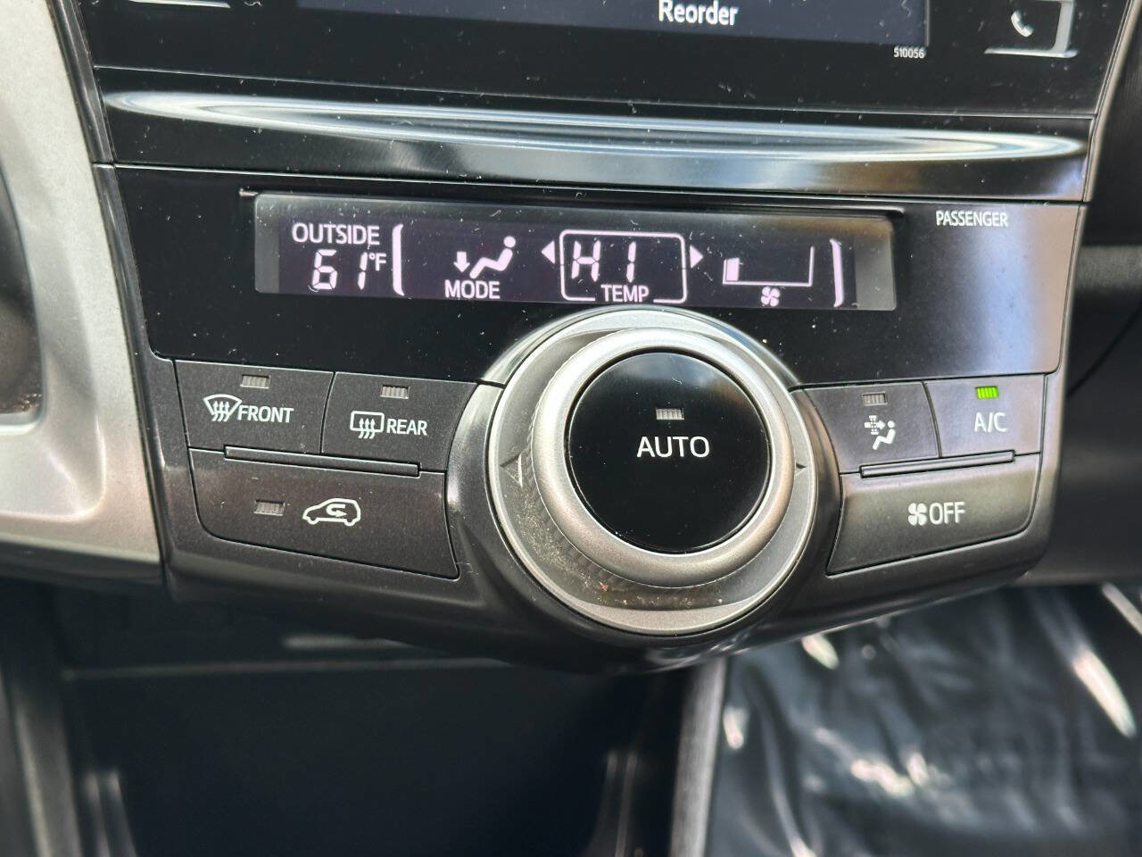 Used 2015 Toyota Prius V Three image 41