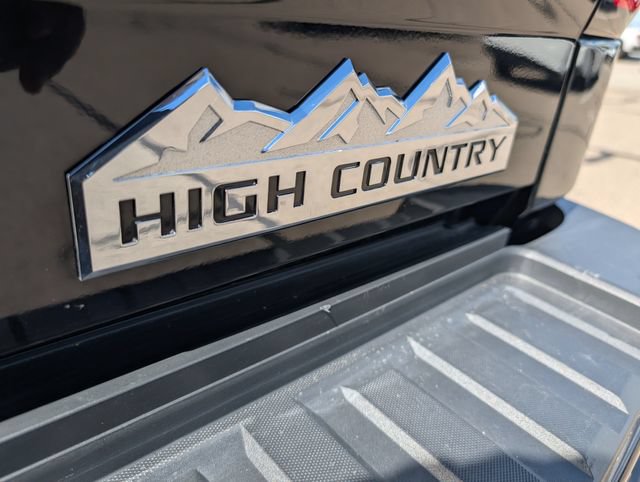 Used 2018 Chevrolet Silverado 2500 High Country w/ Duramax Plus Package AWD/4WD image 32