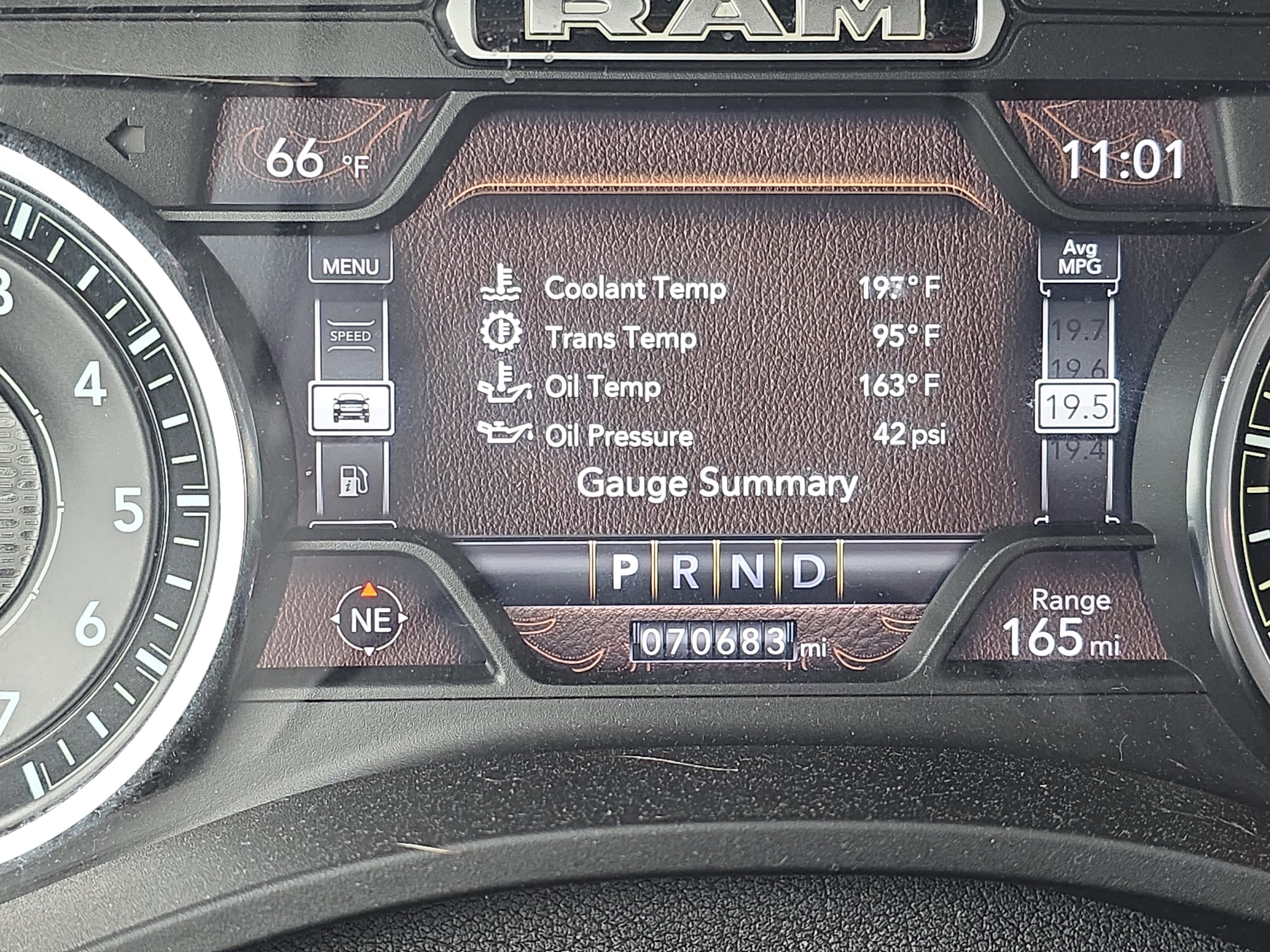 Used 2019 RAM 1500 Laramie AWD/4WD image 17