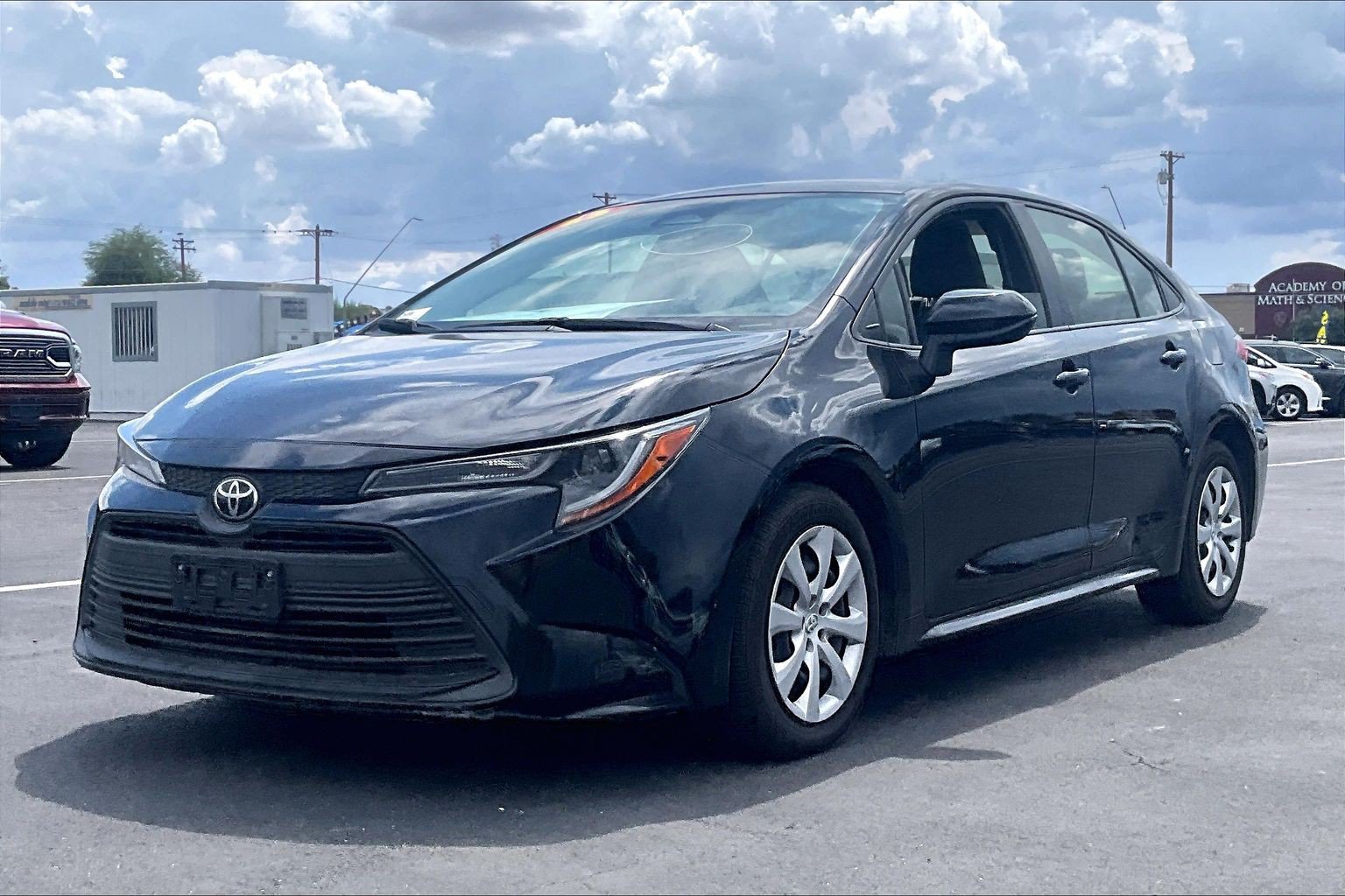 Used 2023 Toyota Corolla LE w/ Carpet Mat Package (TMS) FWD image 1
