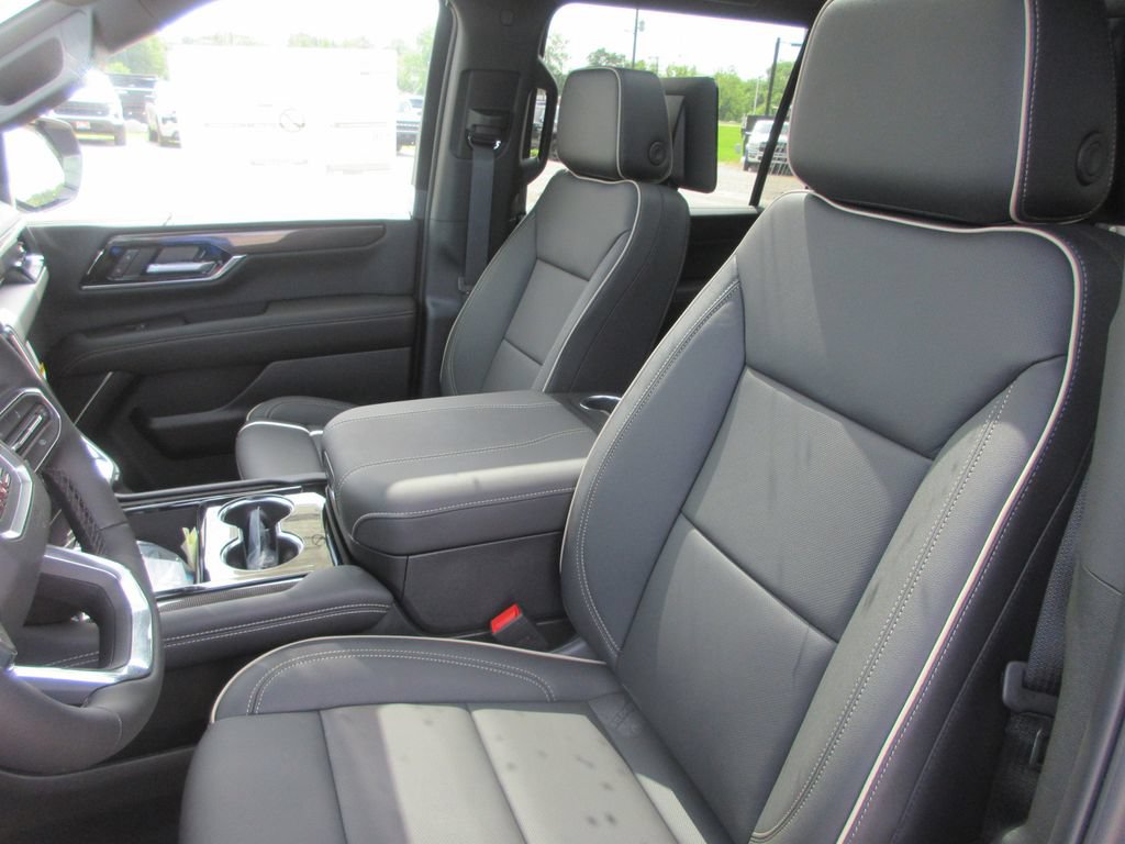 New 2026 GMC Yukon XL Elevation w/ Elevation Premium Package AWD/4WD image 12