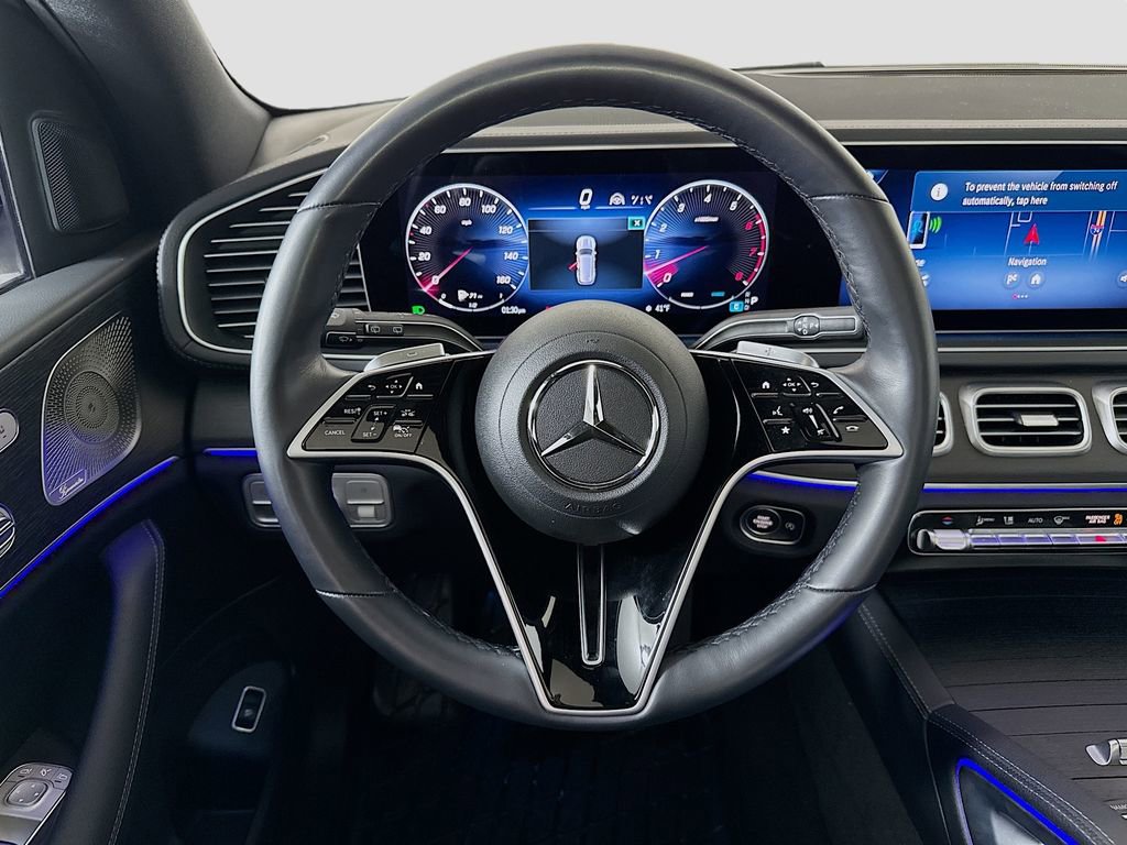 Used 2025 Mercedes-Benz GLS 450 4MATIC image 11