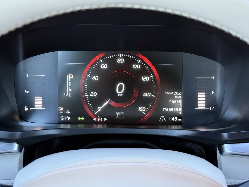 Used 2019 Volvo S60 T5 Momentum w/ Premium Package image 29