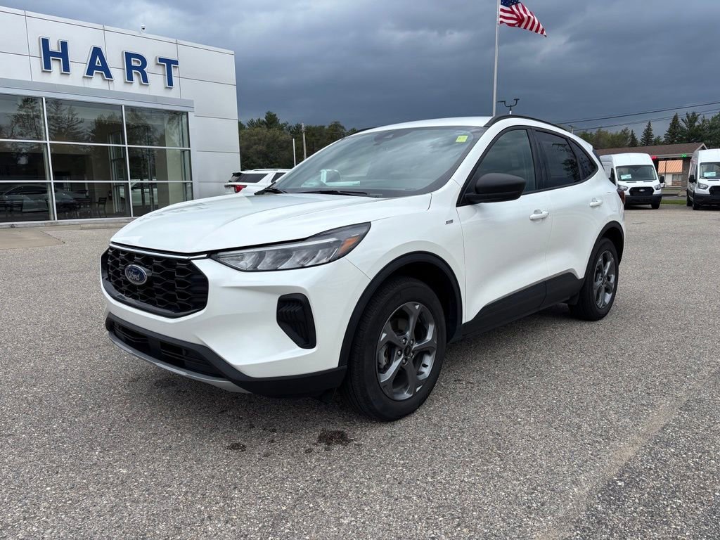 Used 2025 Ford Escape ST-Line w/ Tech Pack #1 AWD/4WD image 7