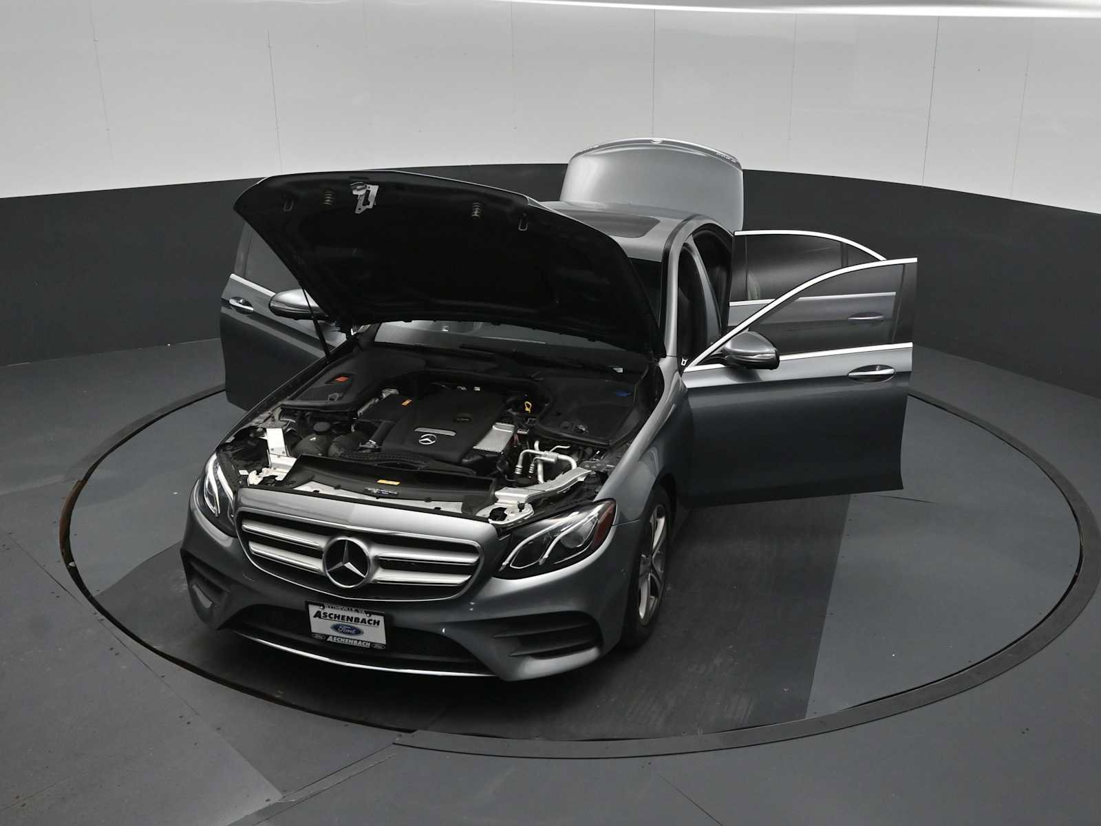 Used 2019 Mercedes-Benz E 300 4MATIC image 61