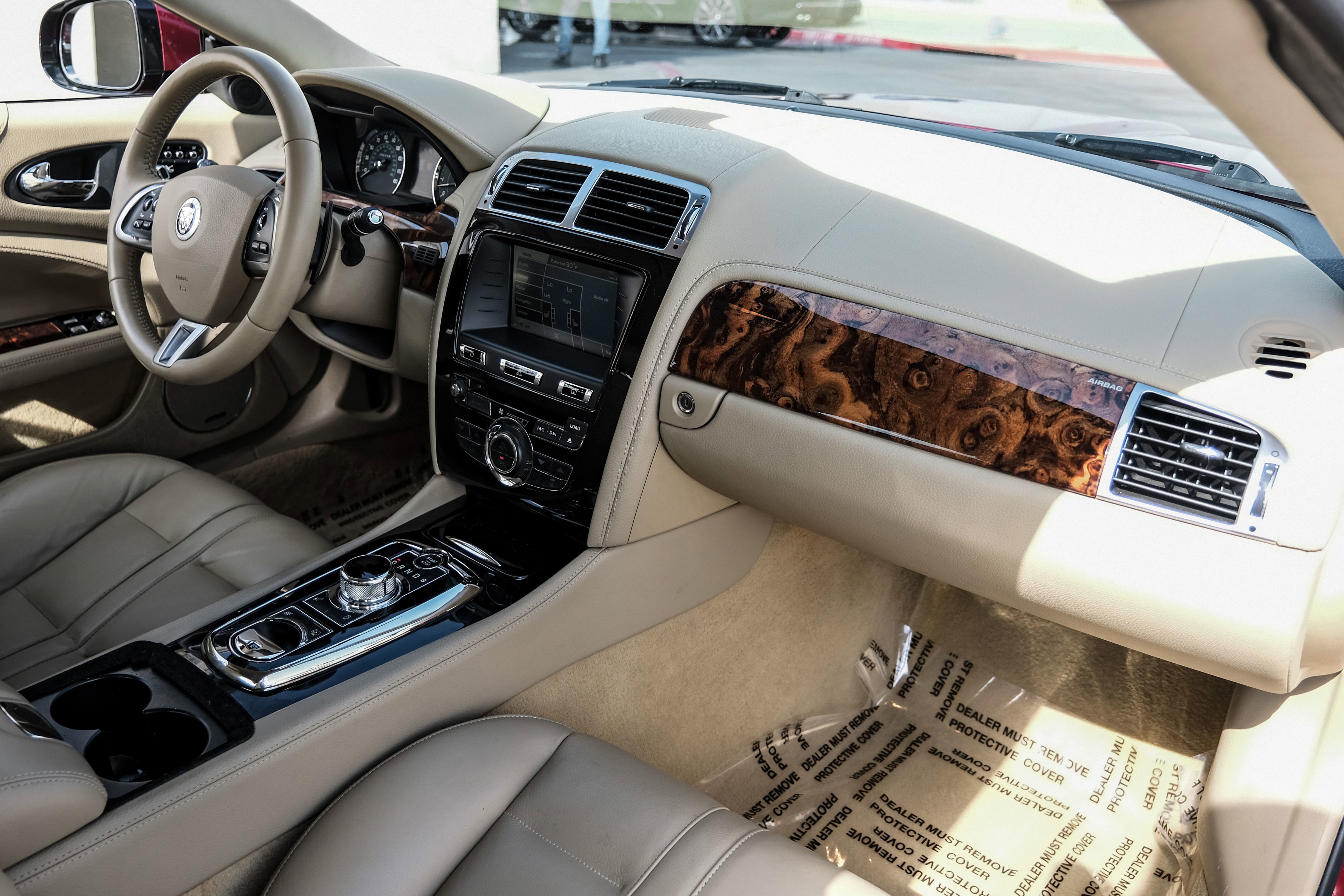 Used 2013 Jaguar XK Touring RWD image 11