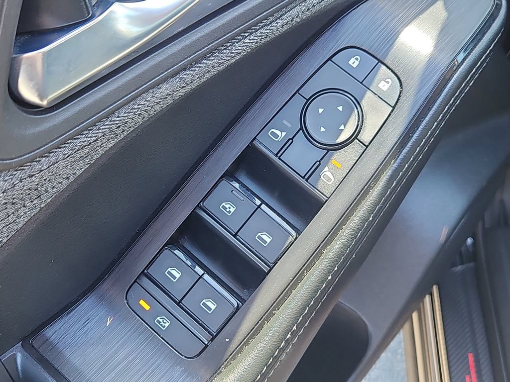 Used 2023 Nissan Rogue SV AWD/4WD image 23