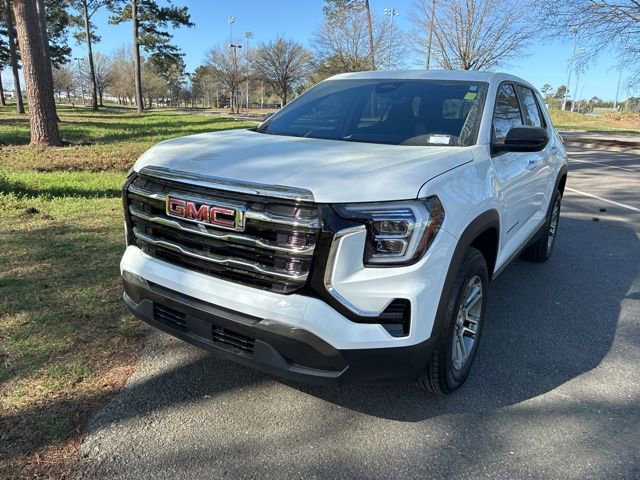 Used 2025 GMC Terrain Elevation image 7