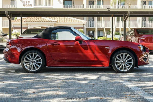 Used 2020 FIAT 124 Spider Lusso RWD image 19