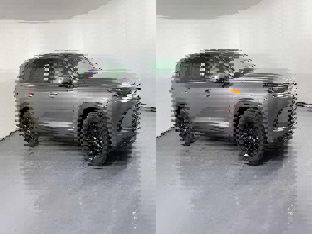 New 2026 Toyota Grand Highlander Limited image 3