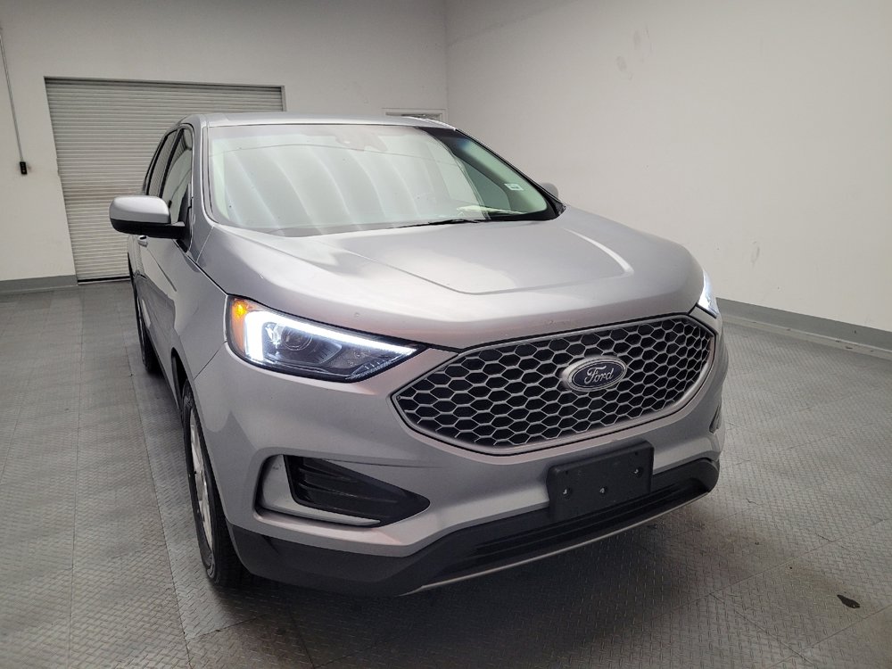 Used 2024 Ford Edge SEL image 14
