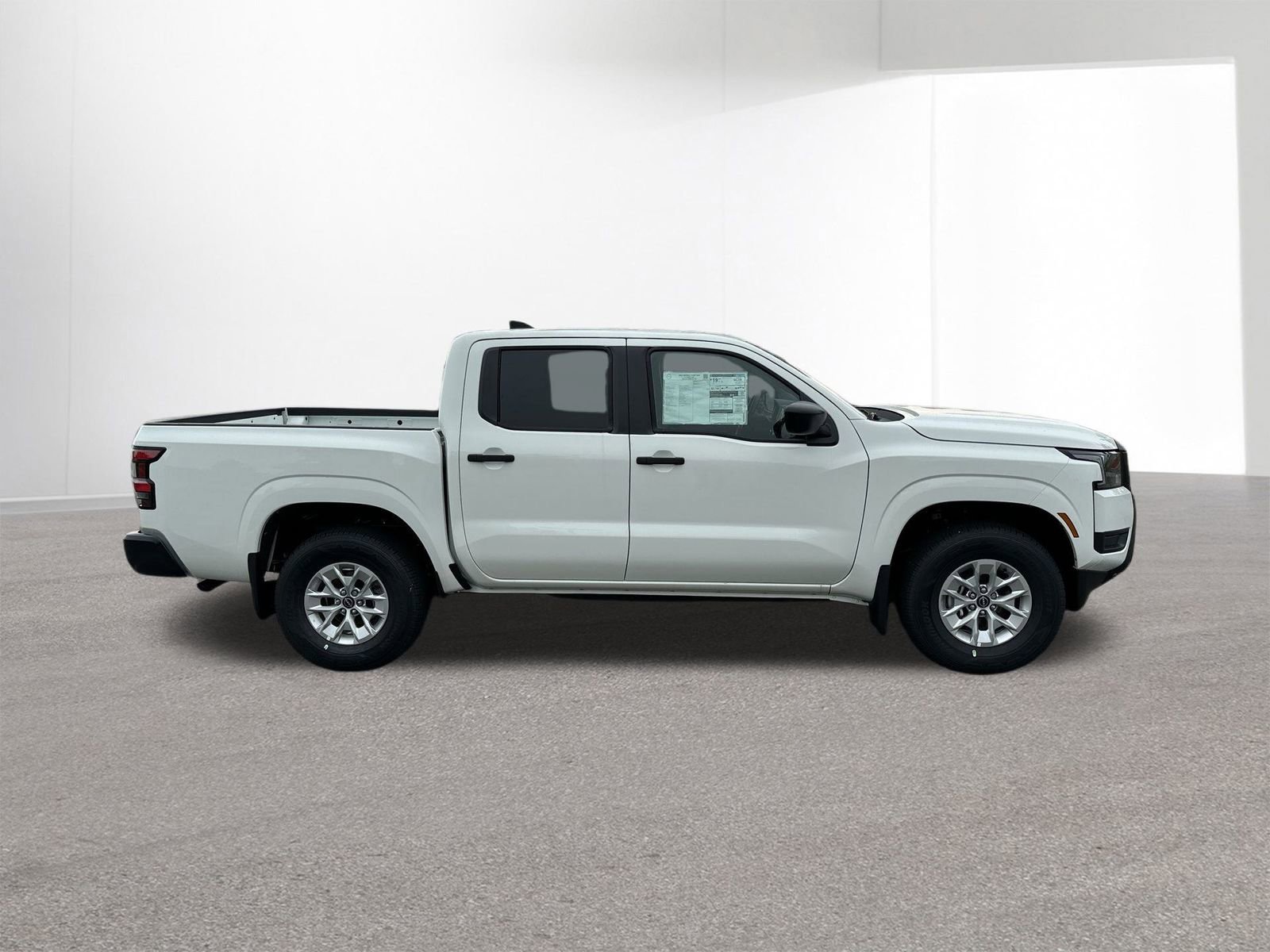 Used 2025 Nissan Frontier S image 34