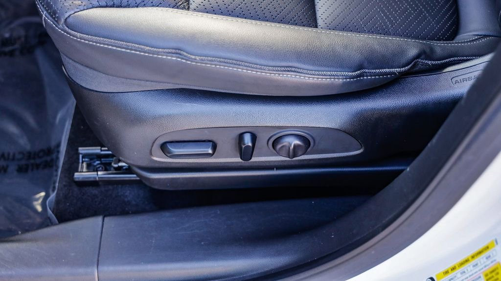 Used 2023 Buick Encore GX Essence w/ Experience Buick Package FWD image 26