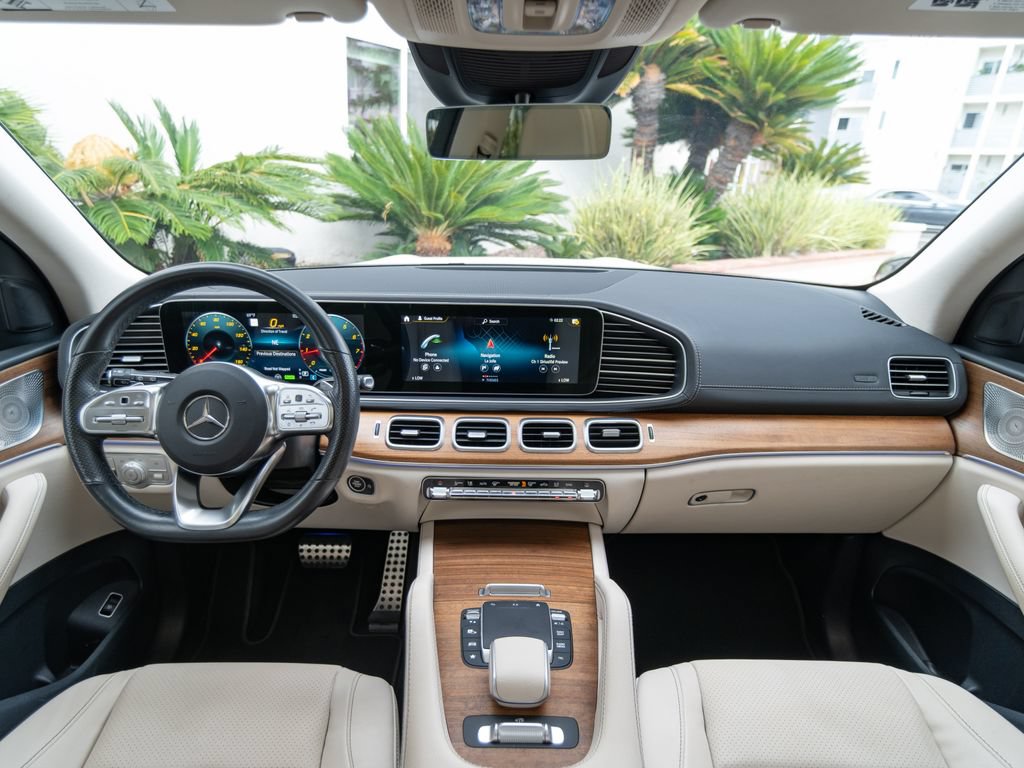 Used 2023 Mercedes-Benz GLS 450 4MATIC image 40