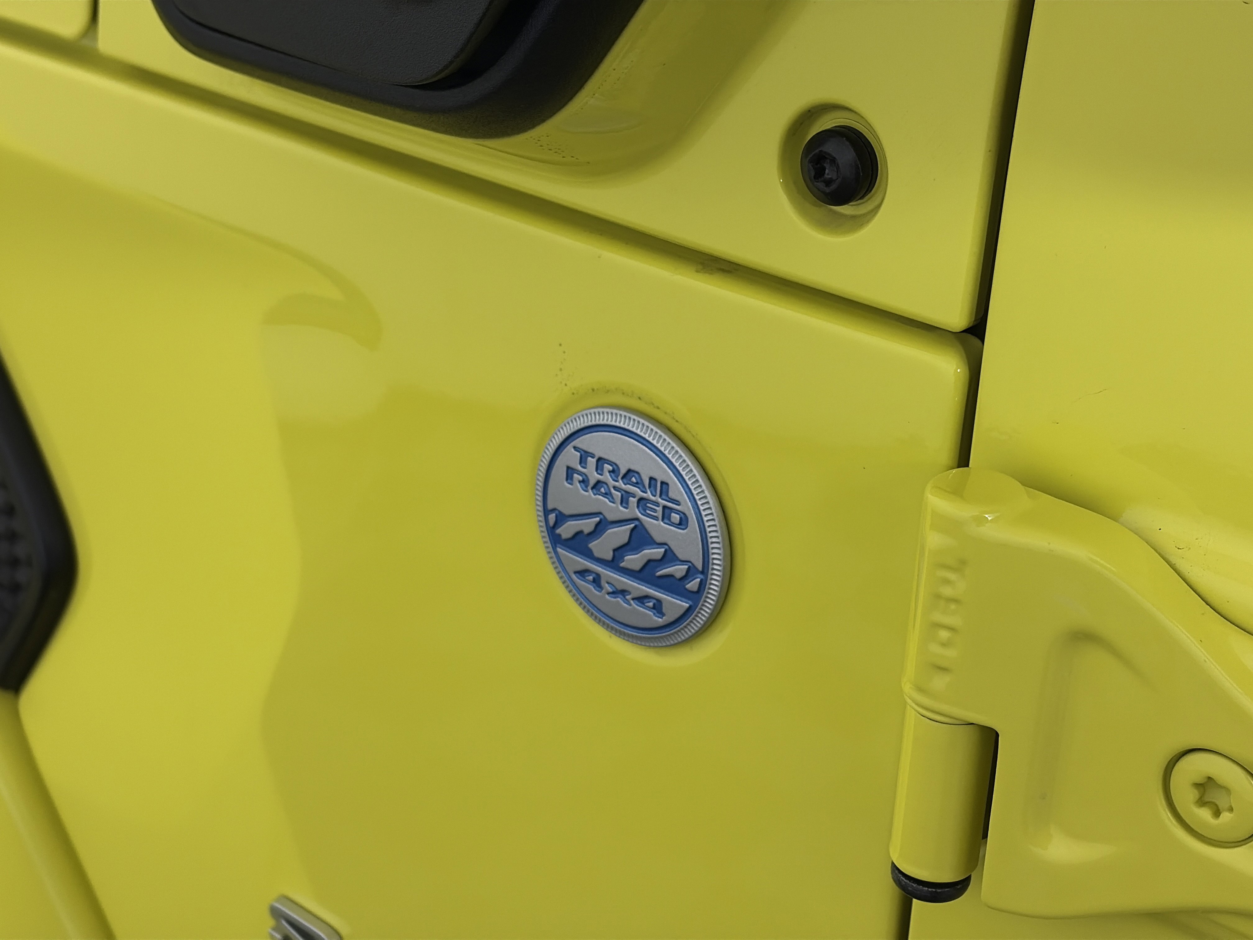 Used 2023 Jeep Wrangler Sahara w/ Cold Weather Group image 17